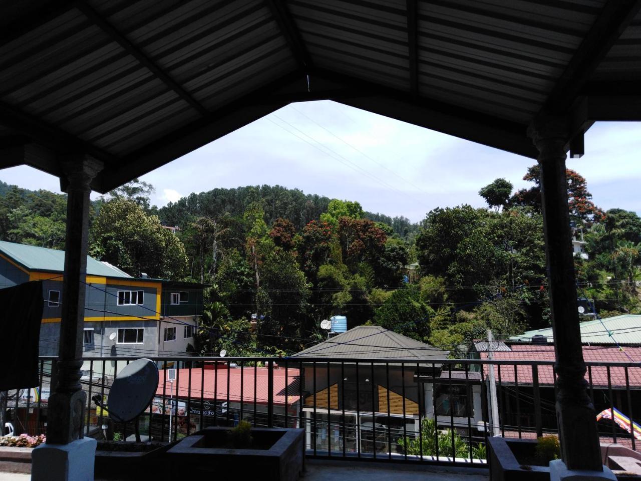 Jade Green Rest Inn Ella Ngoại thất bức ảnh