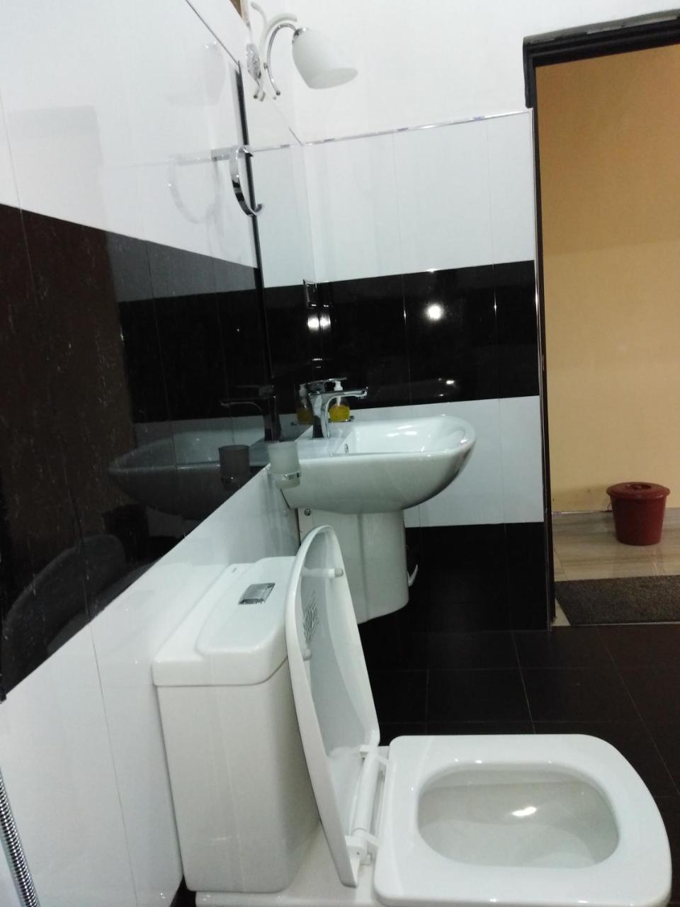 Jade Green Rest Inn Ella Ngoại thất bức ảnh