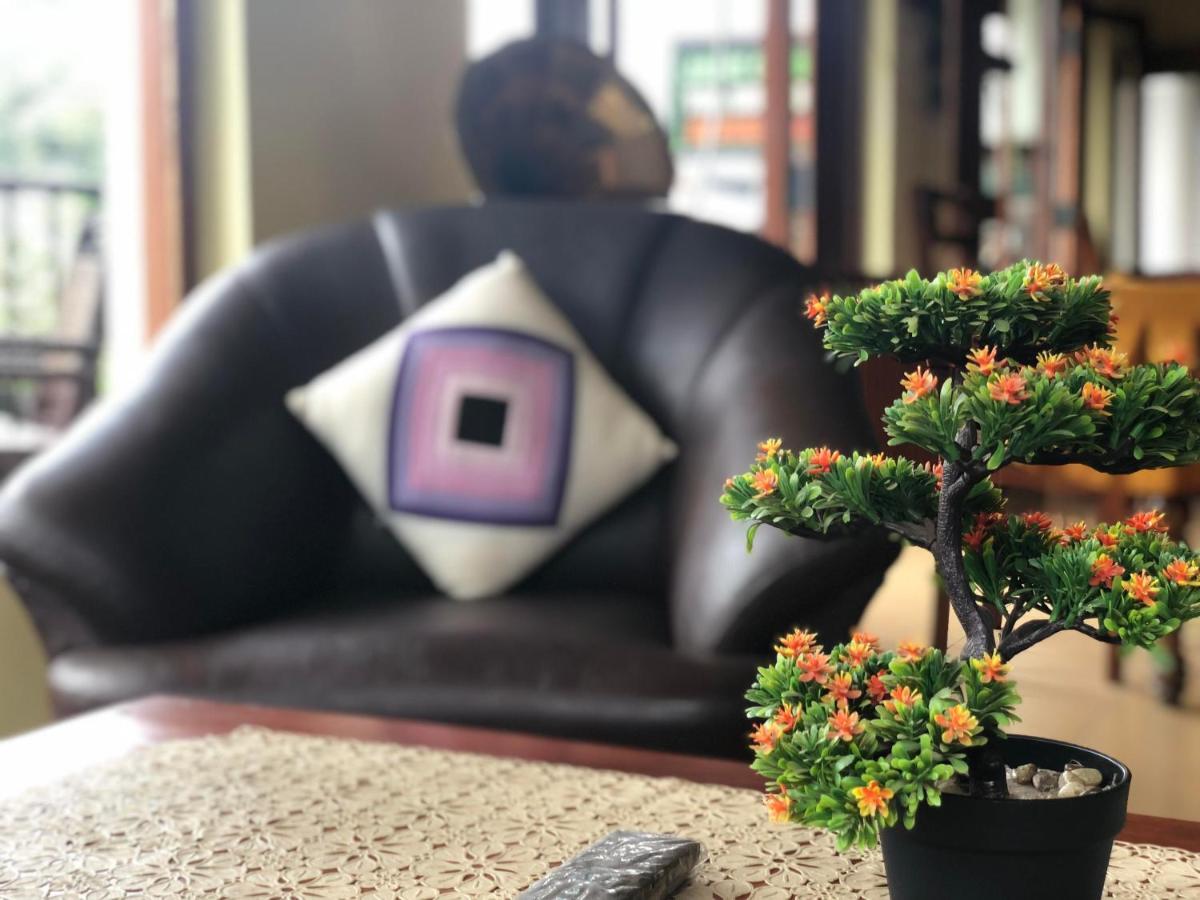 Jade Green Rest Inn Ella Ngoại thất bức ảnh
