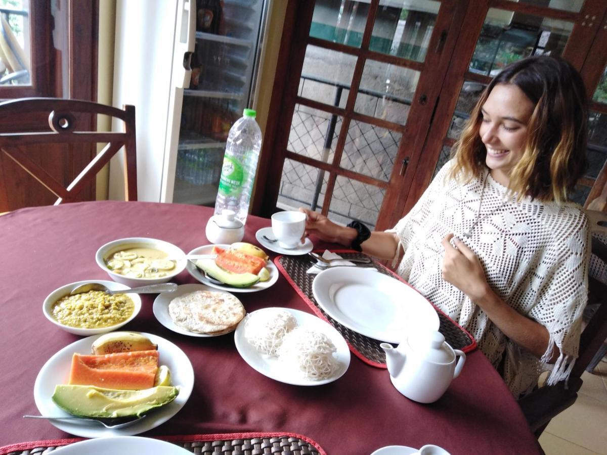 Jade Green Rest Inn Ella Ngoại thất bức ảnh